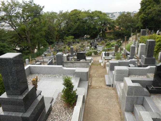 藤沢市営西富墓地